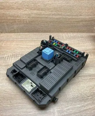 Peugeot 807 Fuse box set 1400310480 1511105410398
