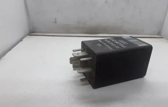 Audi A6 S6 C4 4A Other relay 4A0907045 05370300
