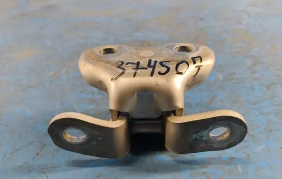 Toyota Prius (XW30) Front door lower hinge 6874012120