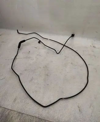 Volvo S90, V90 Fuel line pipe 32242152