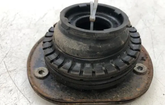 Ford Mondeo MK V Front upper strut mount