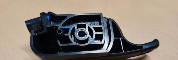 Mitsubishi Space Star Fuel tank opening switch 