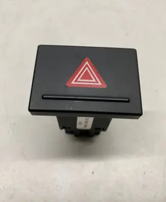 Volkswagen Touareg I Hazard light switch 7L6953235A