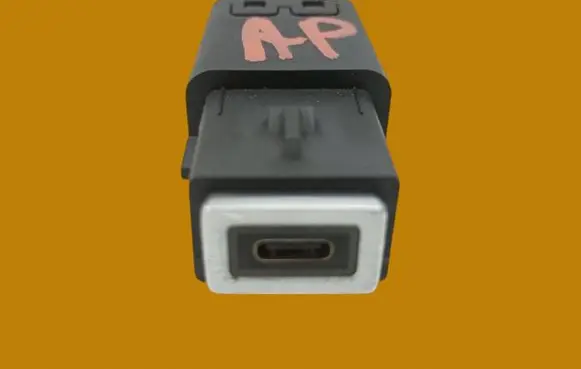 Opel Astra L USB socket connector 98313506VV