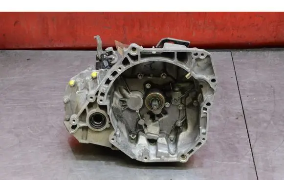 Nissan Micra Manual 6 speed gearbox JH3195