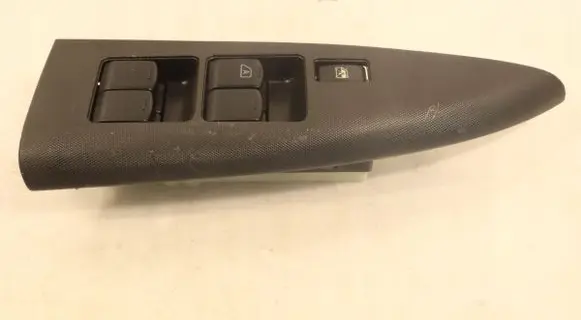 Nissan Note (E11) Electric window control switch 25401