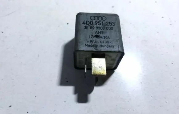 Audi A8 S8 D2 4D Other relay 4d0951253 899309000