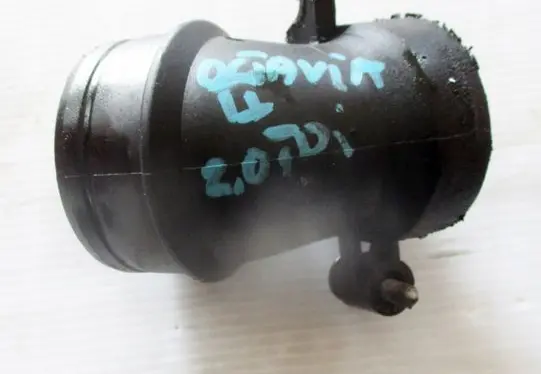 Skoda Octavia Mk2 (1Z) Turbo air intake inlet pipe/hose 3c0129635