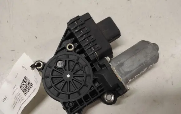 Jaguar S-Type Rear door window regulator motor 0622018060 991135