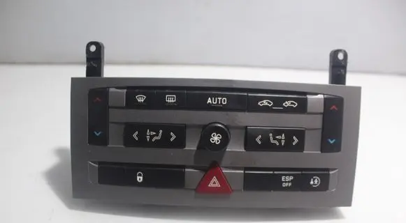 Peugeot 407 Interior fan control switch 