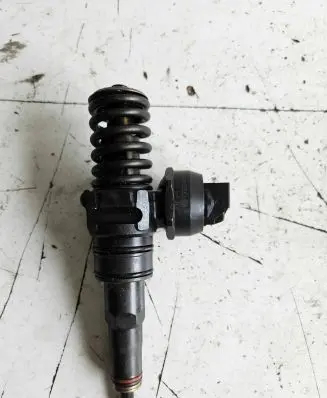 Audi A3 S3 8L Fuel injector 038130073AG