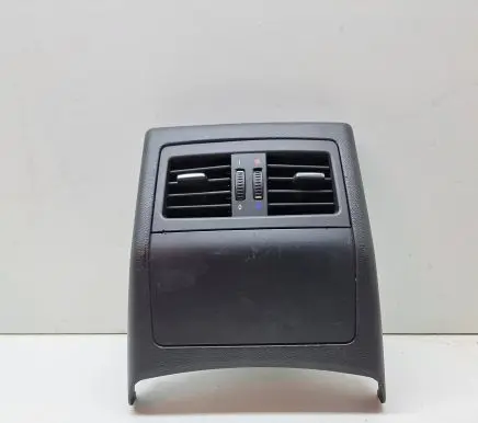 BMW 3 E90 E91 Rear air vent grill 7132381 7210639