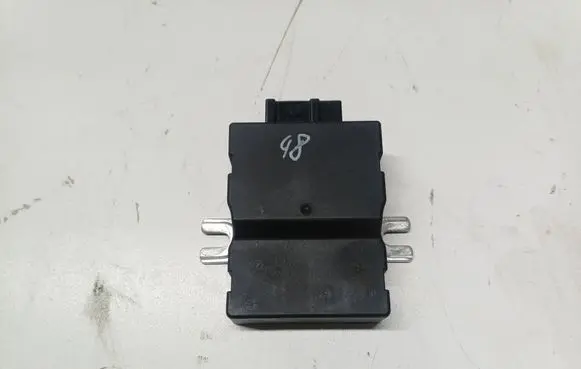 BMW X1 F48 F49 Fuel injection pump control unit/module 7476687 02092017 26043152A
