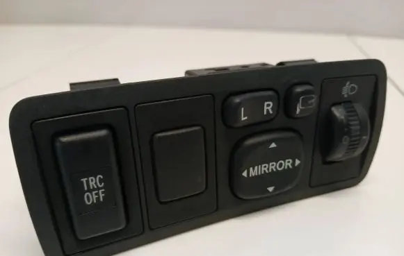 Toyota Avensis T250 Other switches/knobs/shifts 777667