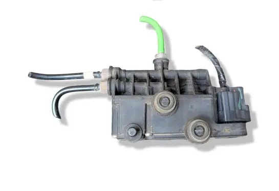 Land Rover Discovery 3 - LR3 Air suspension valve block RVH000095