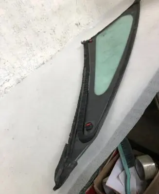 Opel Zafira C Front door vent window glass four-door 43r000262