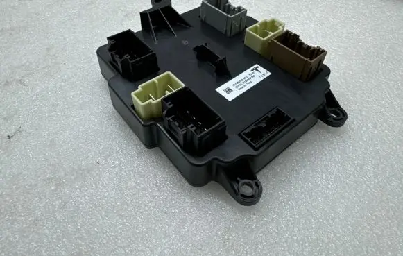 Tesla Model X Door control unit/module 106205600D PGT231600031860