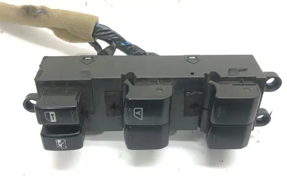 Subaru Outback Electric window control switch 83071AJ000