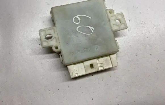 Mercedes-Benz E W212 Parking PDC control unit/module A2129009505