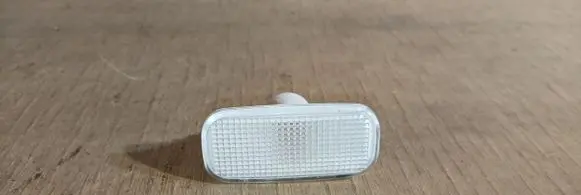 Jaguar XK8 - XKR Rear seat light LJA5350BA