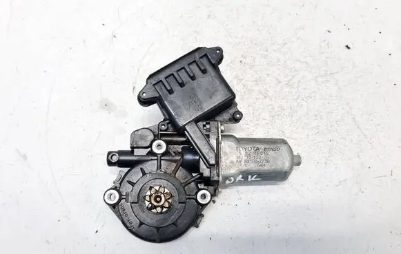 Sliding door window regulator with motor