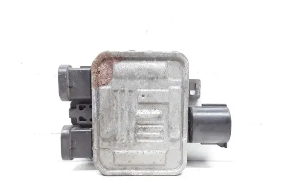 Coolant fan relay