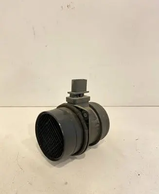 Volkswagen PASSAT B6 Mass air flow meter 0281002735