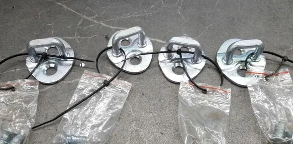 Hyundai ix35 Front door lock loop/hook striker 1735642800