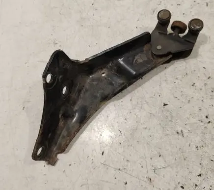 Citroen Berlingo Sliding door lower roller guide/hinge 9680486780