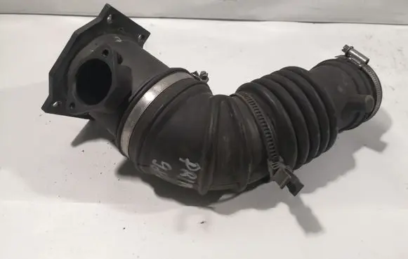 Nissan Primera Mass air flow meter 0281002207 226807F400