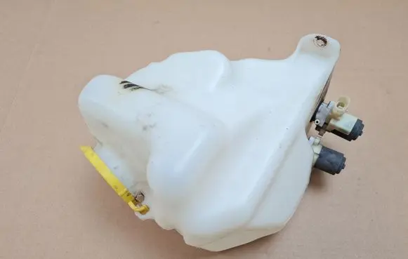 Jeep Wrangler Windshield washer fluid reservoir/tank 55156198AA 55156199AA