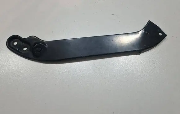 Volkswagen Touran III Headlight/headlamp mounting bracket 5TA806930