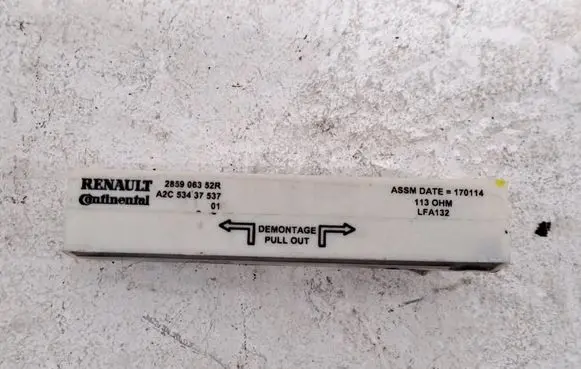 Renault Captur Aerial antenna amplifier 285906352R