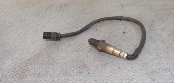 BMW 1 E81 E87 Lambda probe sensor 7569968 0258005977