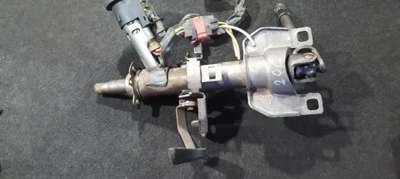 Peugeot 206 Steering wheel axle 938975098
