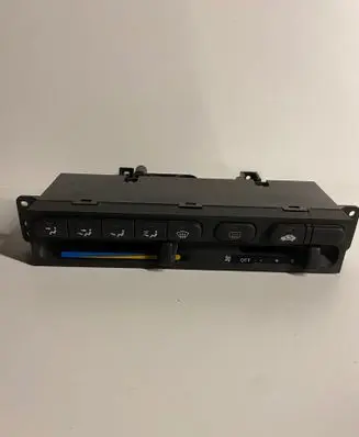 Honda Prelude Climate control/heater control trim 