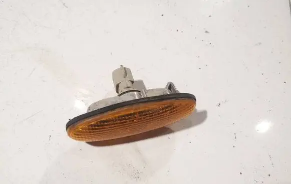 Mazda 323 Front fender indicator light 