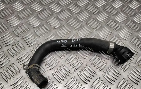 Volvo V70 Engine coolant pipe/hose