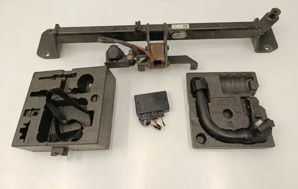 BMW 2 F46 Tow bar set 6854684 6889590 6877572