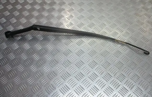 Hyundai ix35 Front wiper blade arm