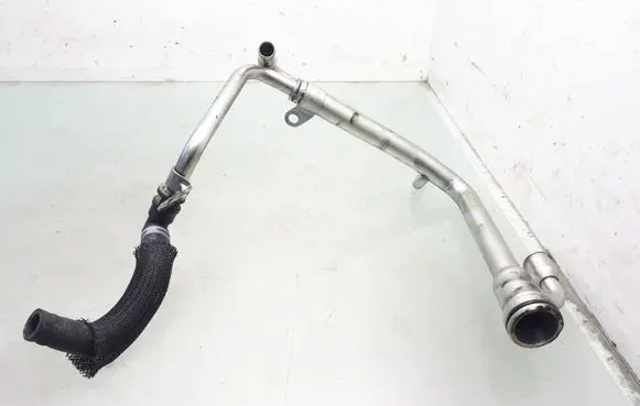 Maserati Ghibli Engine coolant pipe/hose