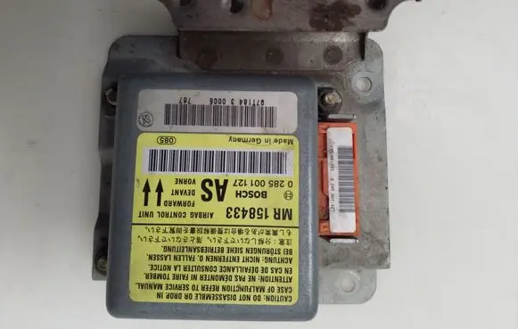 Mitsubishi Carisma Airbag control unit/module MR158433