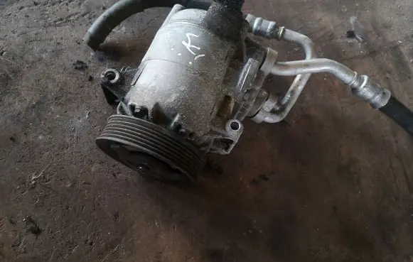 Volkswagen Scirocco Air conditioning (A/C) compressor (pump) 5N0820803A