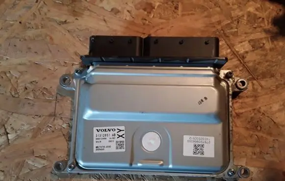 Volvo V40 Engine control unit/module 31312651