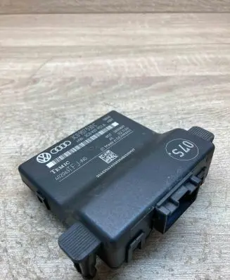Volkswagen PASSAT B6 Gateway control module 3C0907530C 3C0907951A Used
