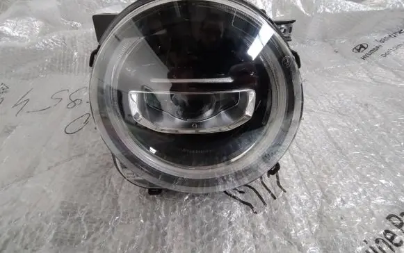 Jeep Renegade Headlight/headlamp 00521440050 0052144005