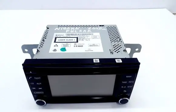 Radio/CD/DVD/GPS head unit