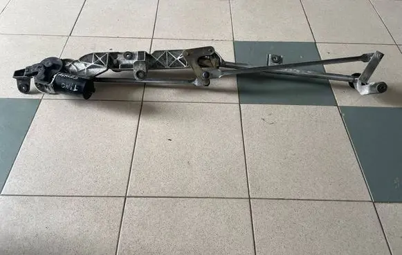 Nissan Almera Tino Front wiper linkage and motor 3397020520 33970205