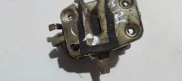 Mazda 121 SM Front door lock