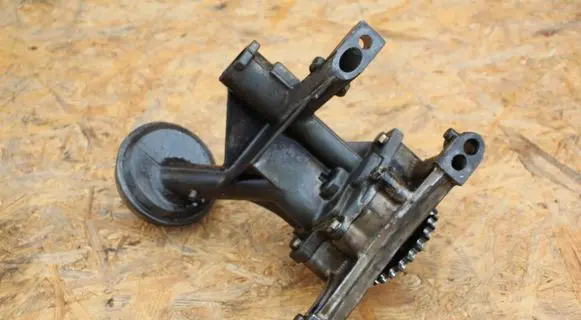 BMW 7 E32 Oil pump 1289170